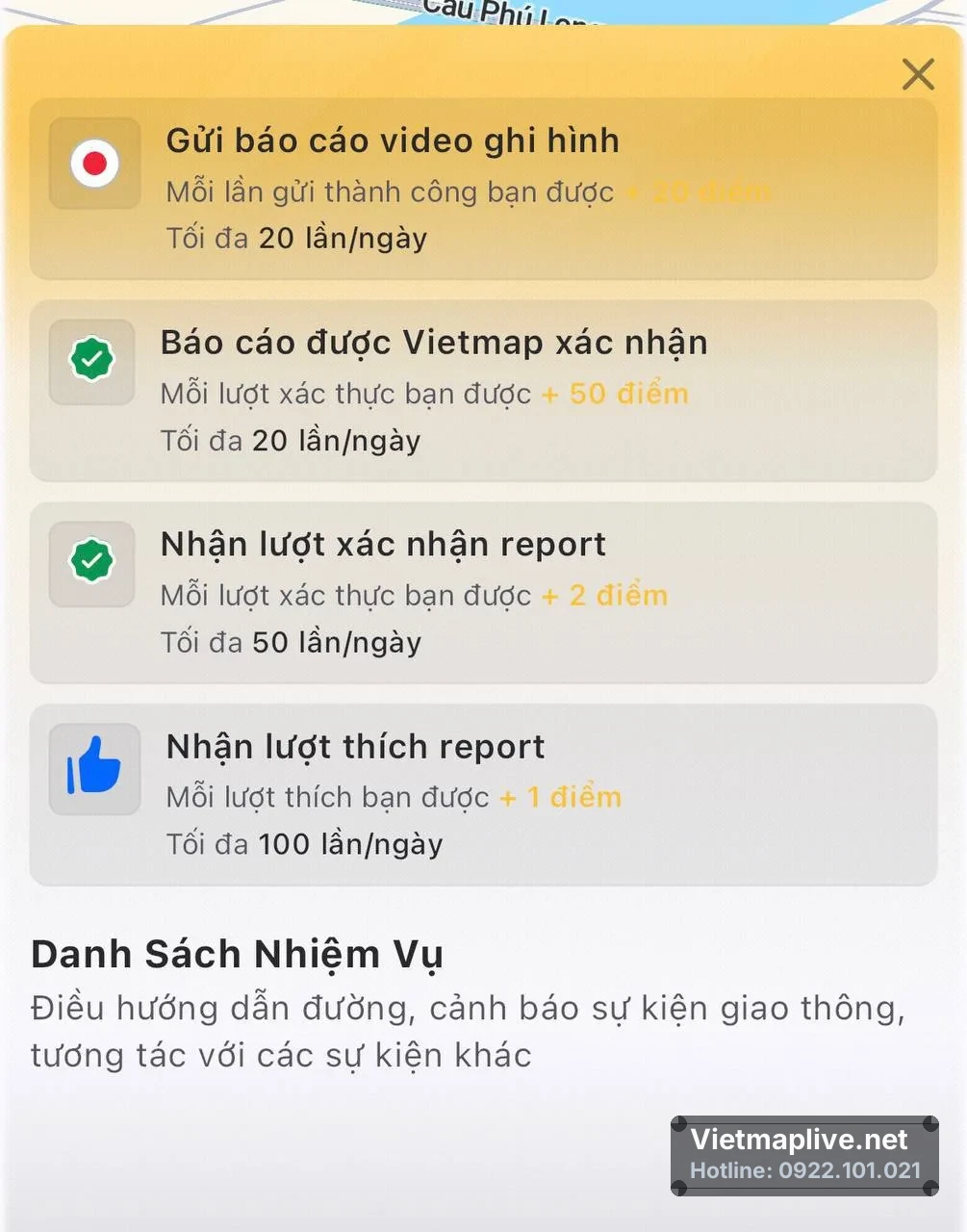 Người dùng tương tác với ứng dụng VietMap Live để gửi báo cáo giao thông